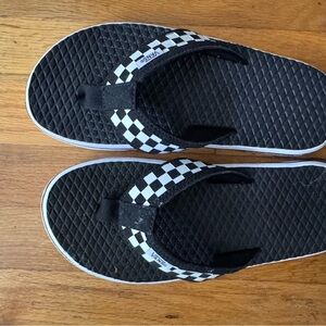 Vans Checkered Black and White Flip Flops men’s size 7 or women’s 8.5